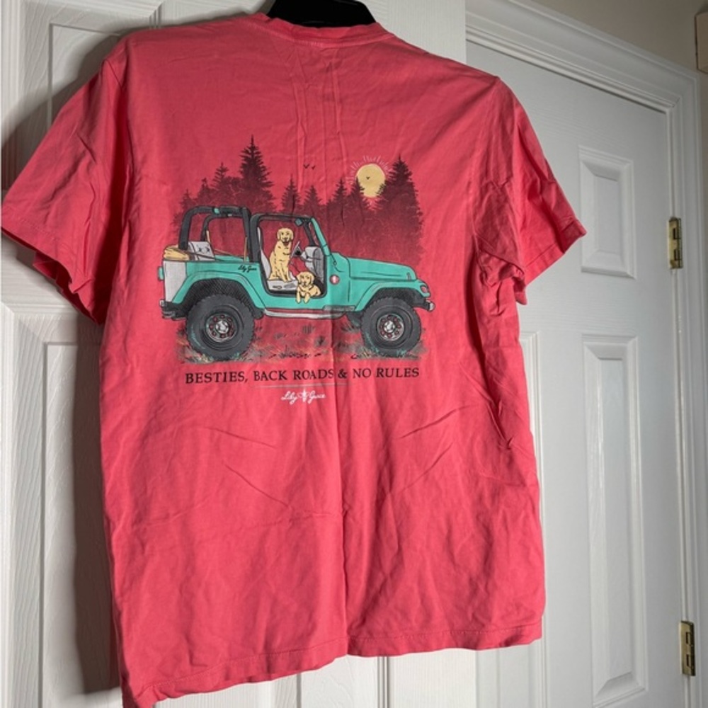 Women’s small lily grace tee shirt pink